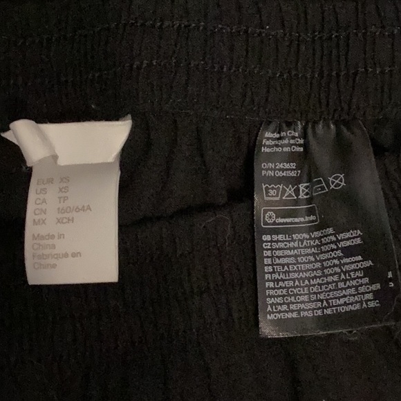 H&M black viscose layered prairie skirt size xs - Picture 6 of 6